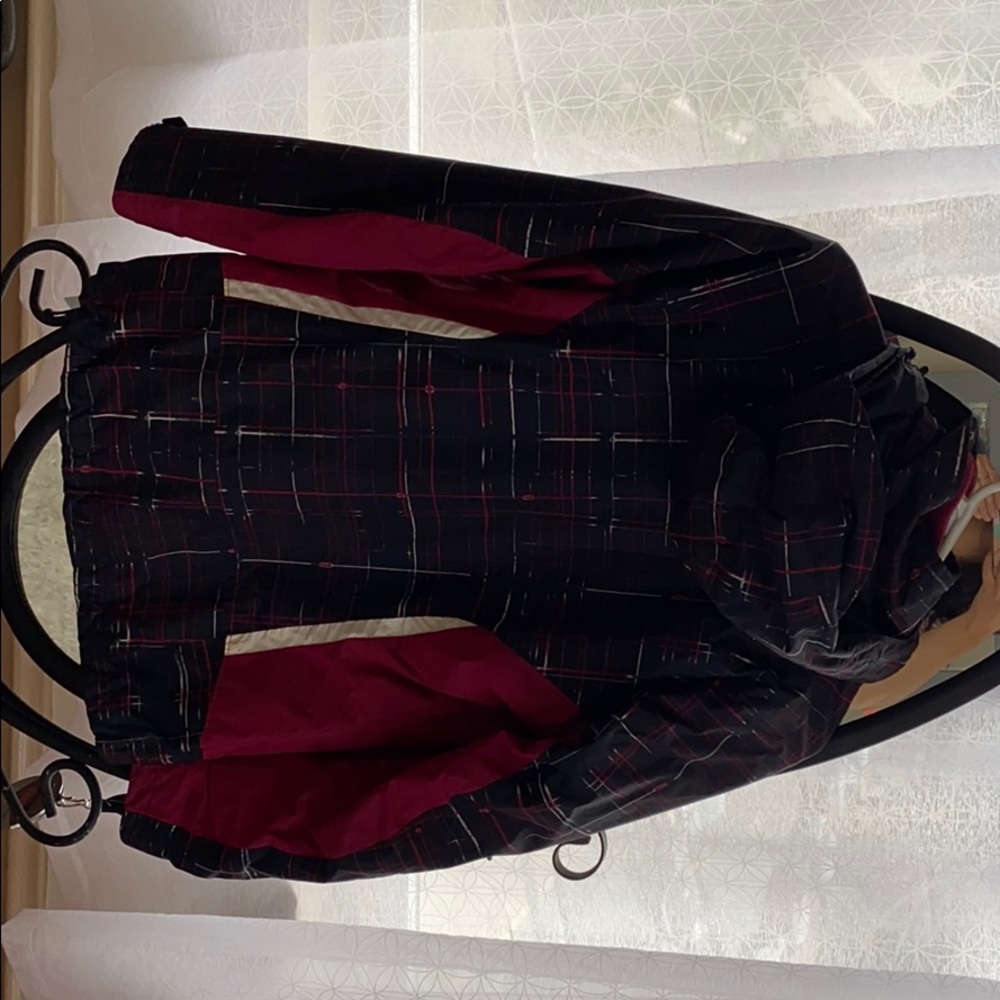 Coat - Picture 5 of 5